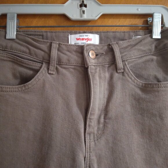 Brown Wrangler high rise flare jeans - Picture 9 of 10
